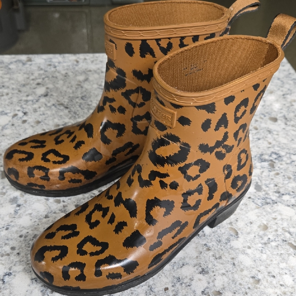 Hunter Ankle Rain Boots! EUC!